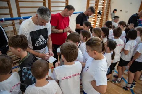 Tornaterem átadás